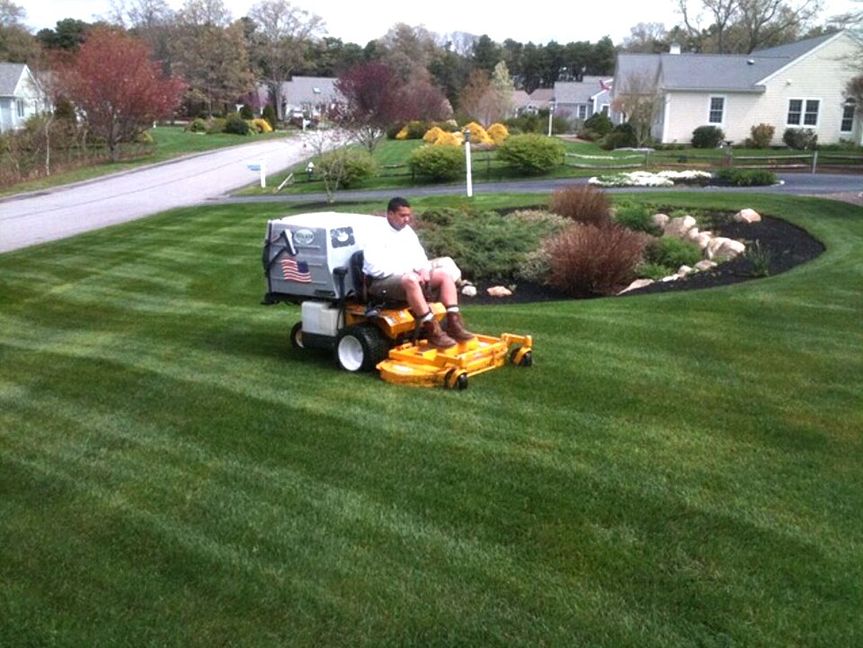 Industries We Insure Landscaping and Lawn Care workers compensation insurance